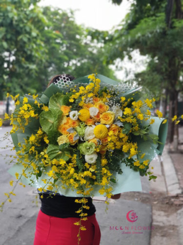 Bó hoa lan vũ nữ vàng hoa các loại