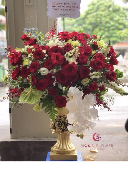 Bình hoa hồng đỏ siêu đẹp ngày Valentine