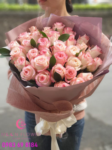 Bó hoa hồng phấn tặng bạn gái ngày Valentine