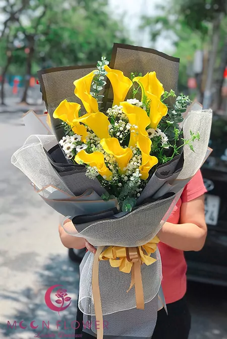 Bó hoa rum vàng - Tình cảm tôn kính