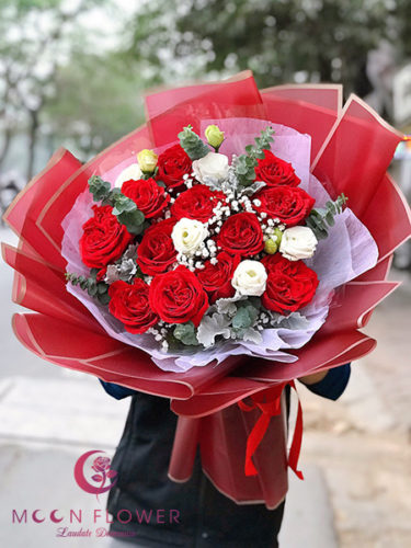 Bó hoa tặng sinh nhật - Tình cảm cao quý