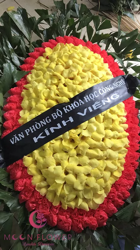 Vòng hoa tang lễ giá rẻ - Hồi Thiên