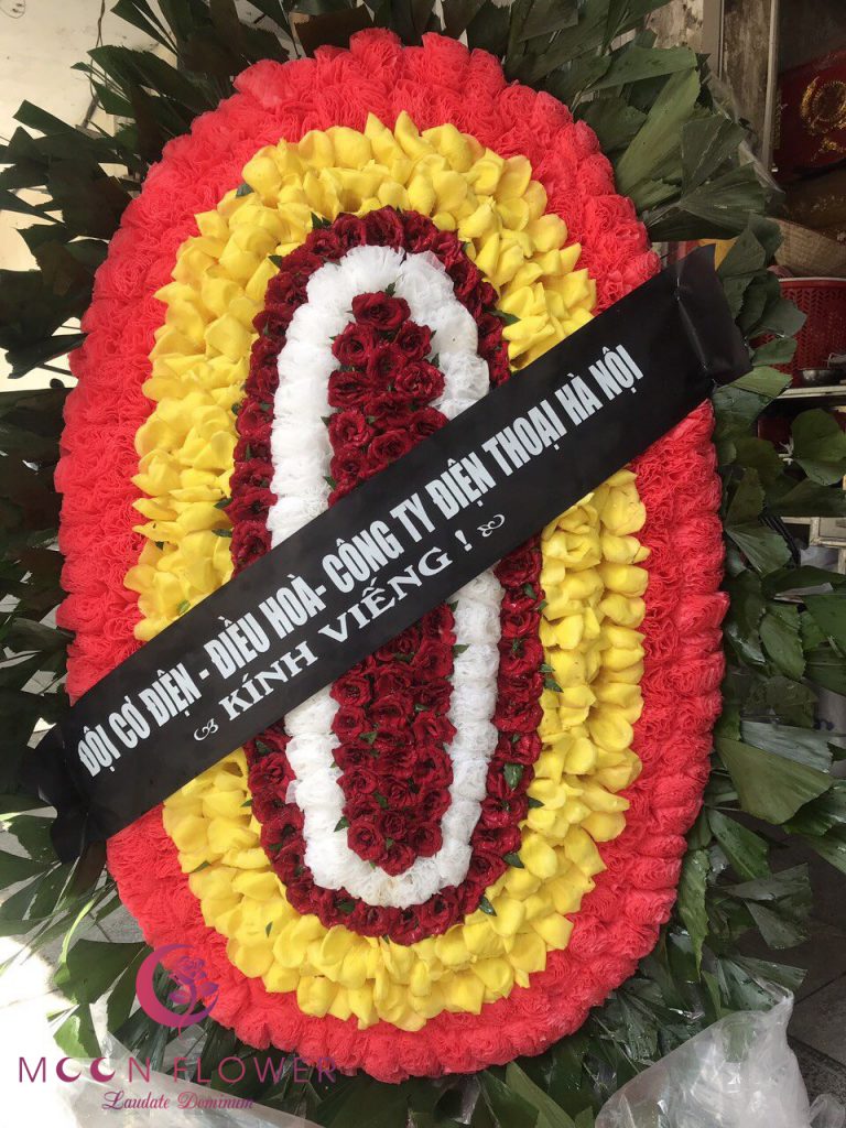 Vòng hoa truyền thống - Nguyện Ước