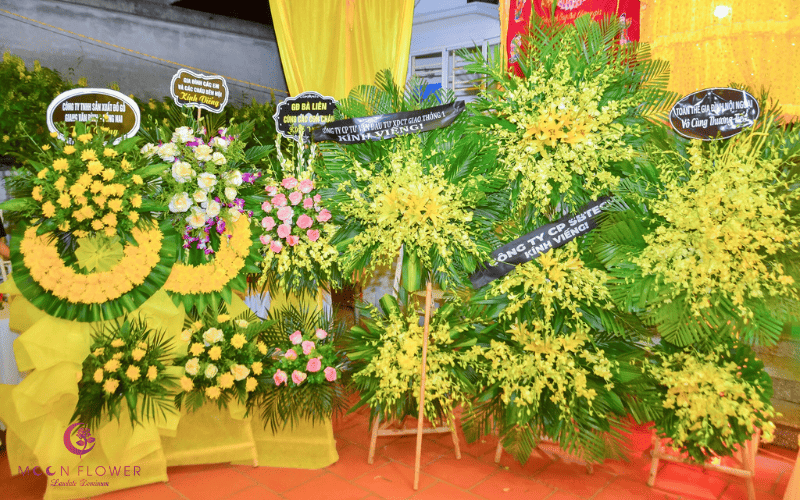 Các loại vòng hoa tang lễ tại Hà Đông hay dùng