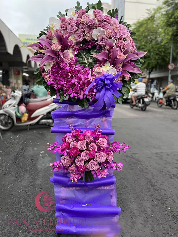 Vòng hoa phúng điếu - Đức Tin