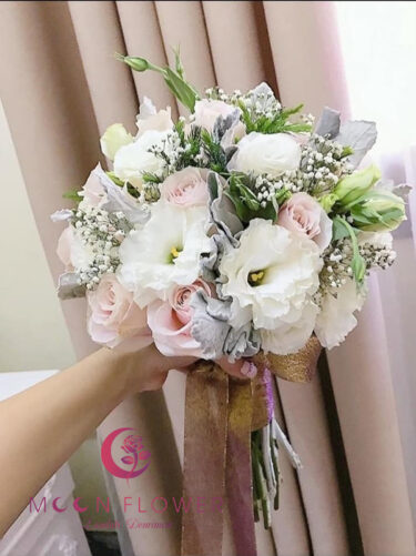 Bó hoa cầm tay cô dâu - Forever