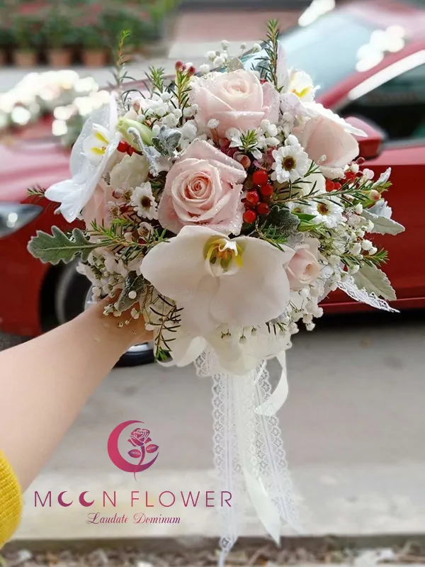 Bó hoa cầm tay - Tình em còn mãi