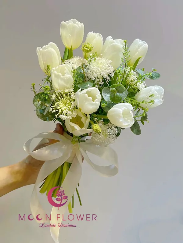 Bó hoa cưới tulip - Nụ cười rạng rỡ