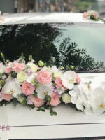 Trang trí xe hoa cưới màu hồng - Sánh đôi