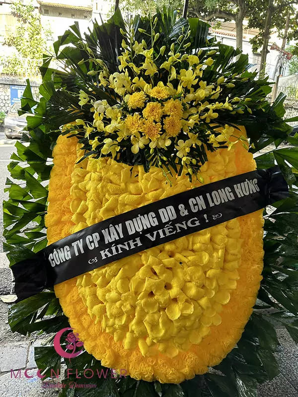 Vòng hoa miền bắc - Kính viếng