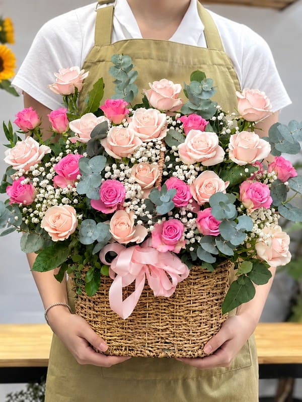 Giỏ hoa chúc mừng sinh nhật - May Mắn mang vẻ đẹp tinh tế ngọt ngào 