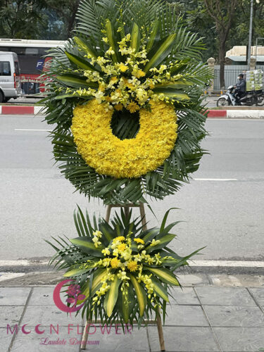 Vòng hoa chia buồn tại Hà Nội cúc vàng - Thành Tâm
