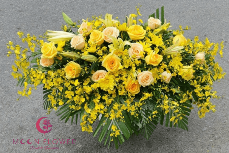 Hoa để bàn hội nghị sang trọng – Thưởng Thức