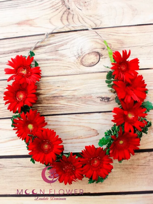 Vòng hoa đeo cổ trao giải – Hoa Huy Hoàng