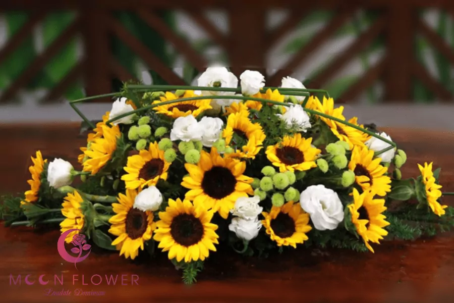 Hoa để bàn hội nghị sang trọng – Tươi Mới