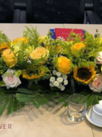 Hoa để bàn hội nghị - Chu Đáo