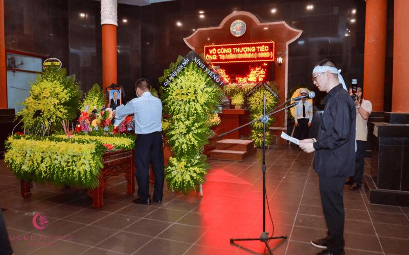 Tại sao nên đặt vòng hoa Nhà tang lễ Thanh Nhàn làm lễ vật phúng điếu.