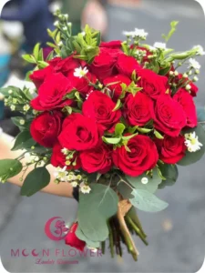 Hoa cầm tay (SET14) Xe hoa cưới trái tim hồng đỏ - Nồng Nàn