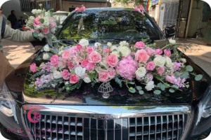 Hoa trên xe (SET48) Hoa trang trí xe cưới mầu hồng thắm - Thấu Hiểu Nhau