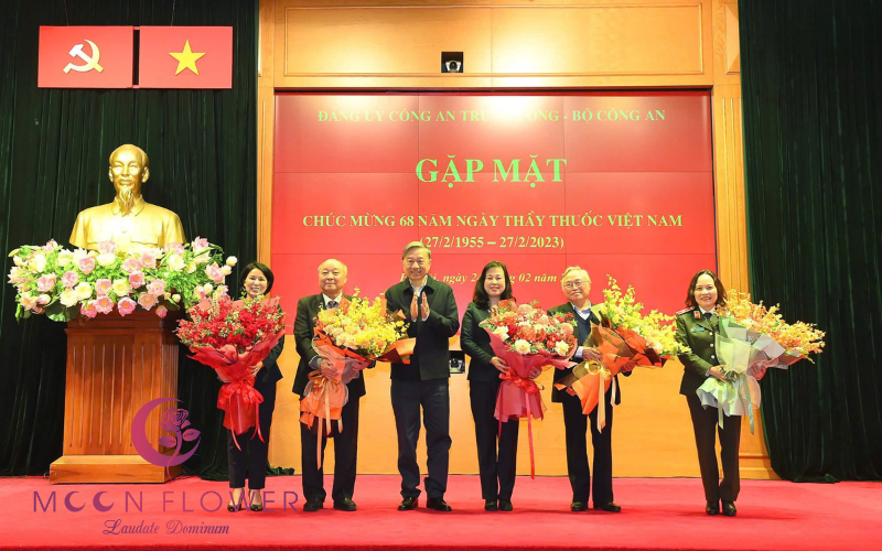 Bó hoa hội nghị đẹp nâng tầm đẳng cấp