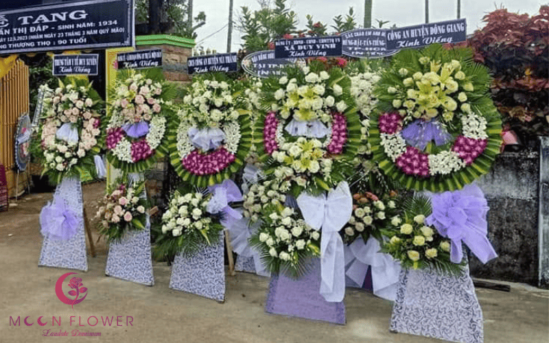 Hoa tang lễ Thủ Đức làm bằng lan trắng