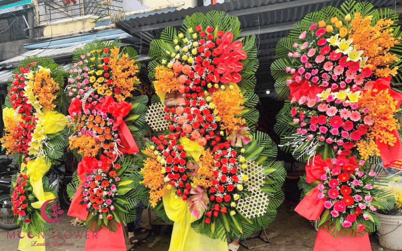 Gửi lời chúc chân thành cùng với lẵng hoa khai trương