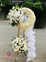 Vòng hoa viếng đám tang Hoa Trắng Thiên Thu