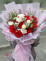 Bó Hoa Hồng Đỏ Trắng Ngày Dịu Êm