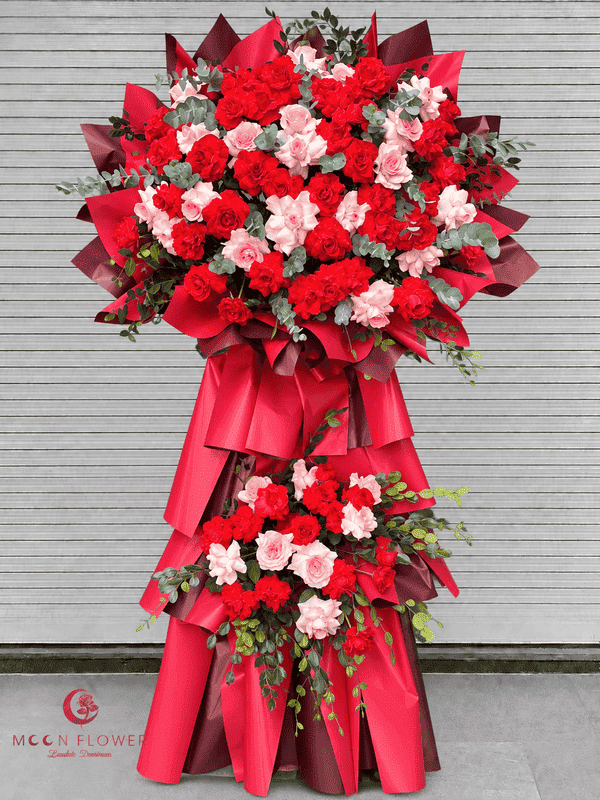 Đặt hoa khai trương - Tấn Tới